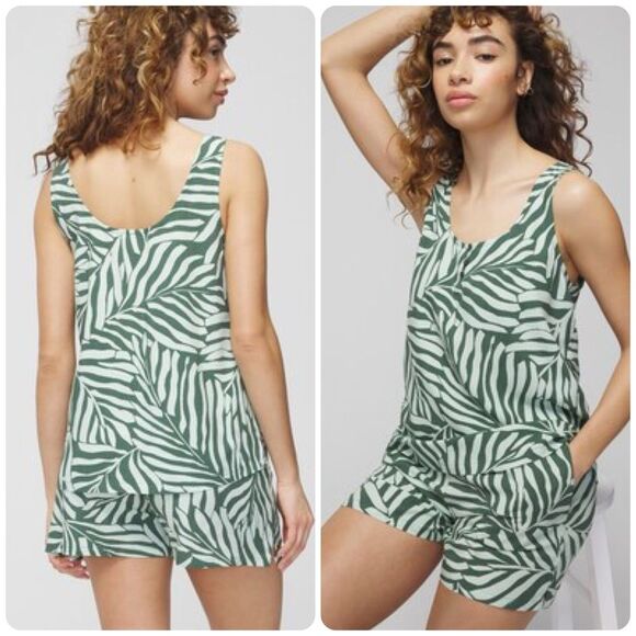 Soma Rayon Challis Tank in Green - Picture 1 of 12
